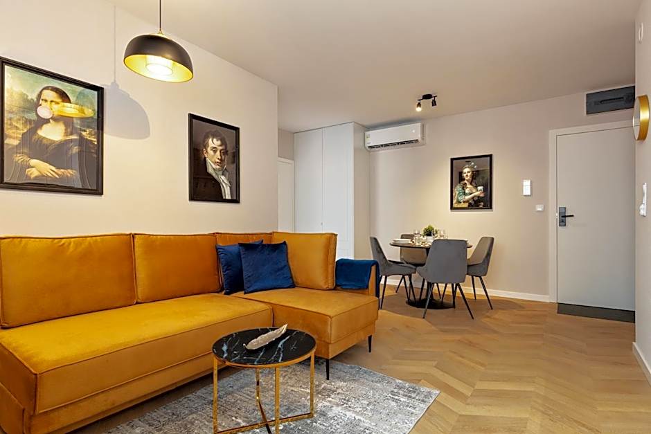 Metropolis Old Town Apartments