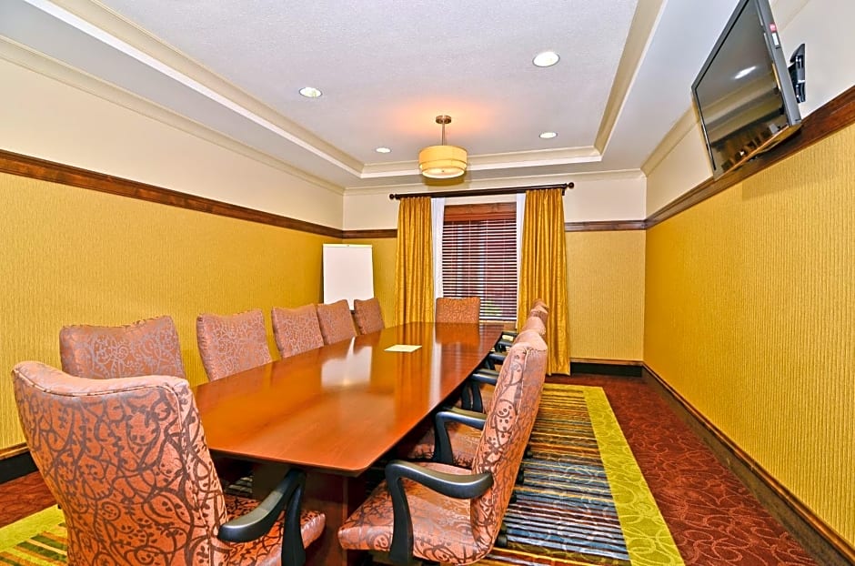 Holiday Inn Express Hotel And Suites Williston By IHG