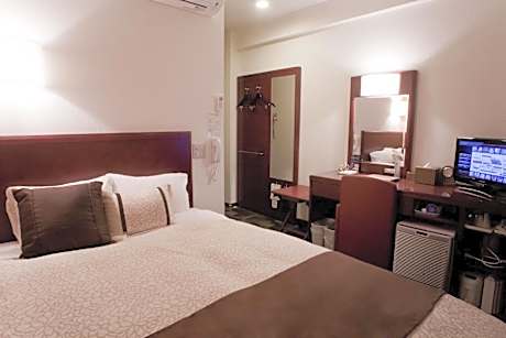 Single Room - Non-Smoking