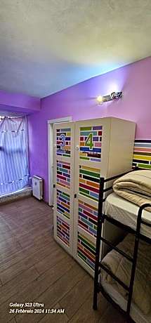 Single Bed in Mixed Dormitory Room