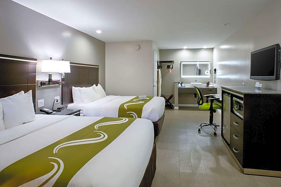 Bay Area Inn & Suites