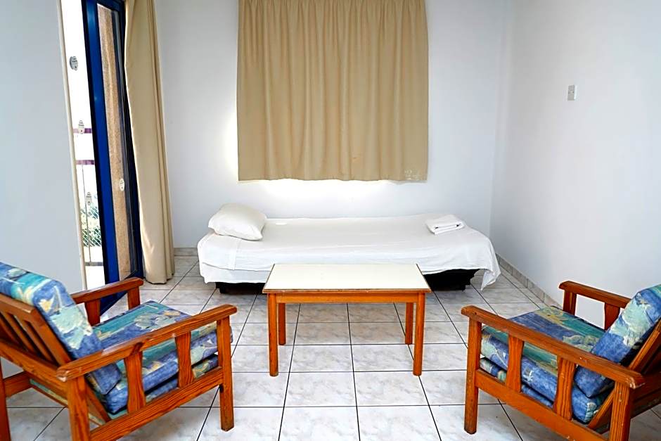 Green Bungalows Hotel Apartments