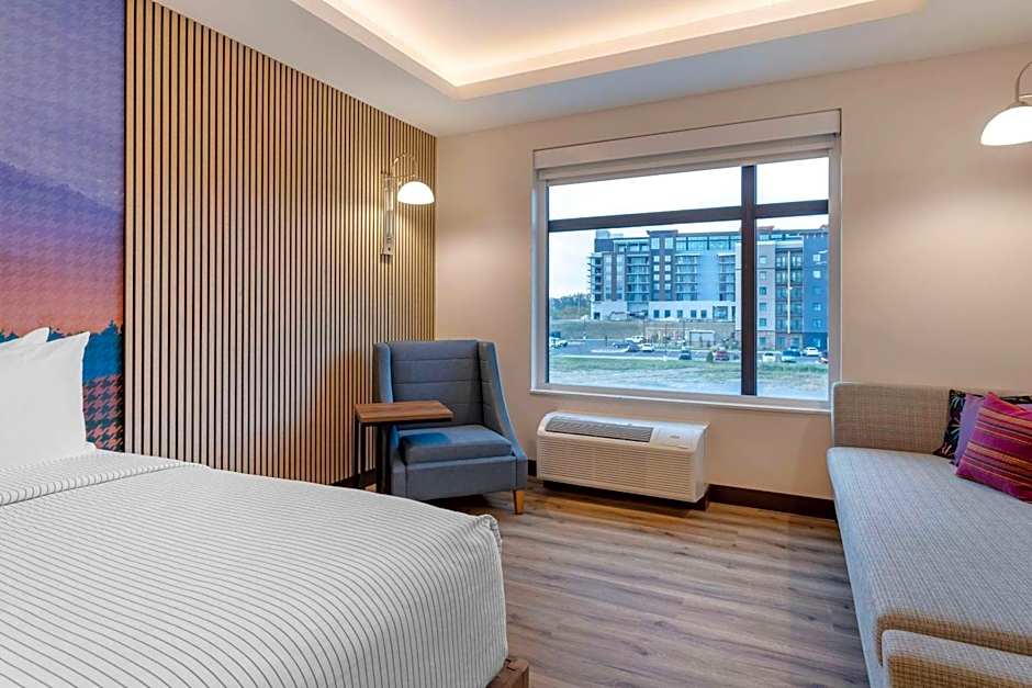 Cambria Hotel Pigeon Forge