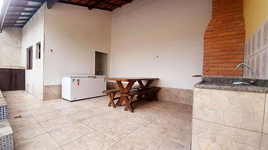 Piscina, Churrasqueira, Bilhar, SmartTV, Wi-Fi, 400mts mar!