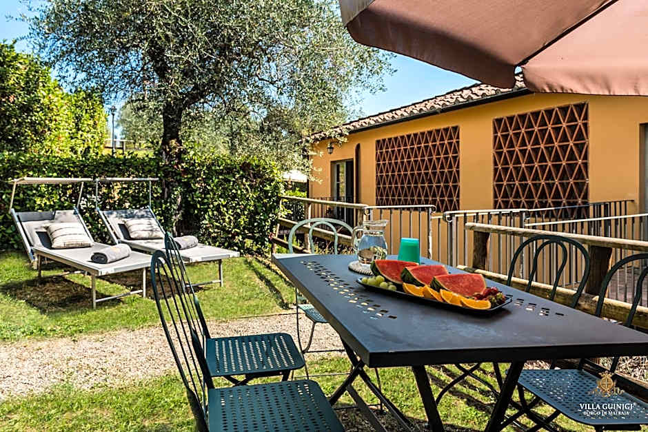 Tenuta Guinigi Antico Borgo di Matraia - Exclusive Holidays apartments & Pool