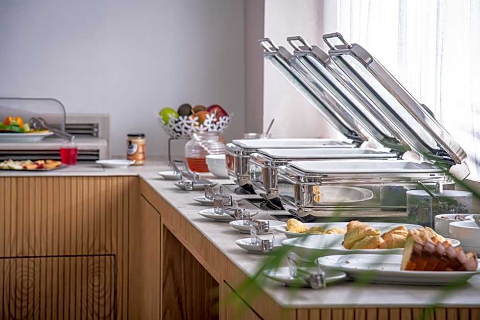 Mary Hotel & Mary Royal Suites