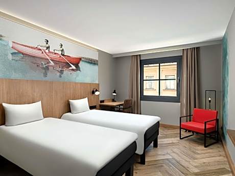 Superior Twin Room