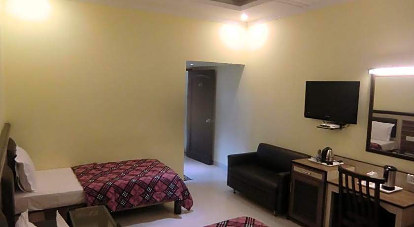 Hotel Sarovar Regency