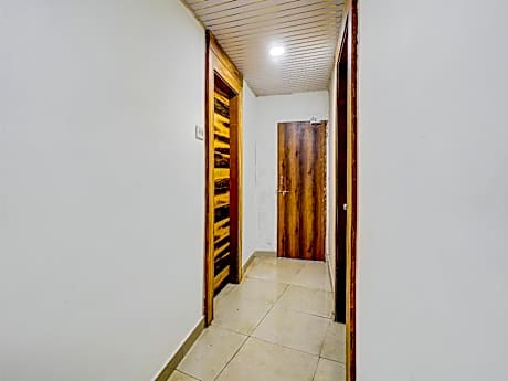 OYO Flagship Hotel Satyam Palace