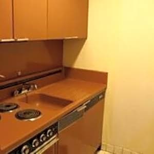 Lake View Inn & Suites