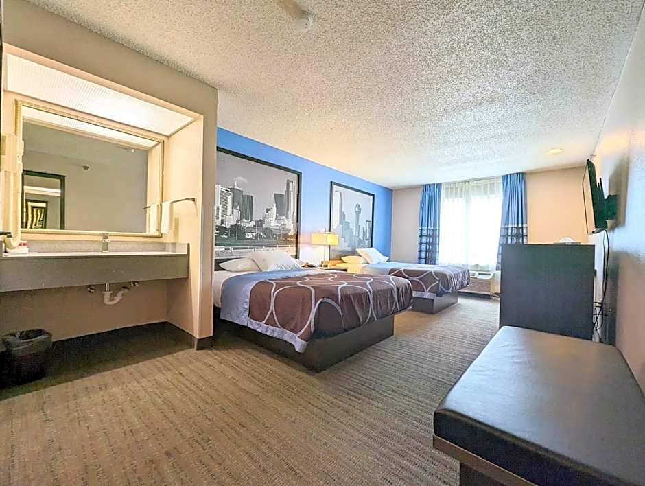Super 8 by Wyndham Garland/Rowlett/East Dallas Area