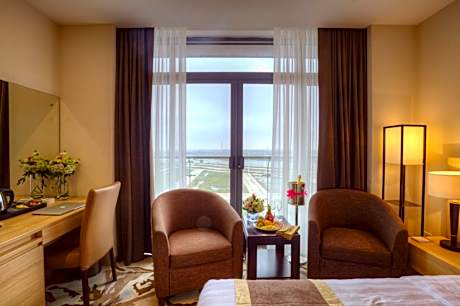 Premium Twin Room with Balcony