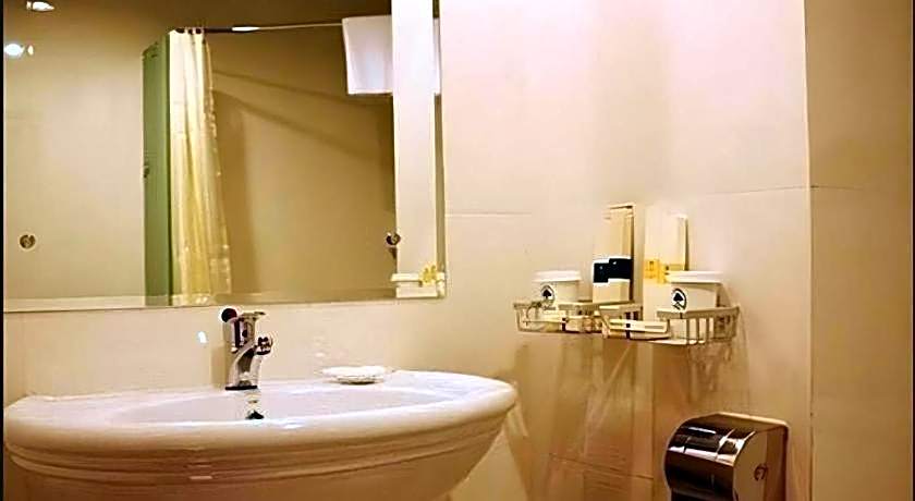 Greentree Inn Anhui Fuyang Funan East Huaihe Road Express Hotel