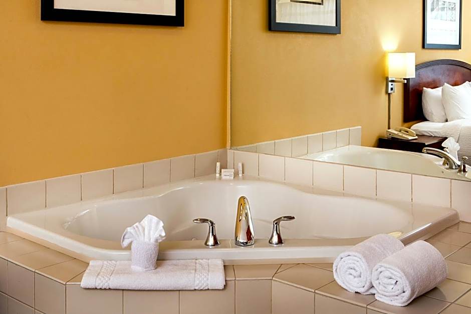 Courtyard by Marriott Hartford Manchester