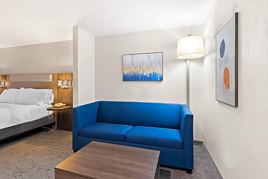 Holiday Inn Express & Suites Perry By IHG