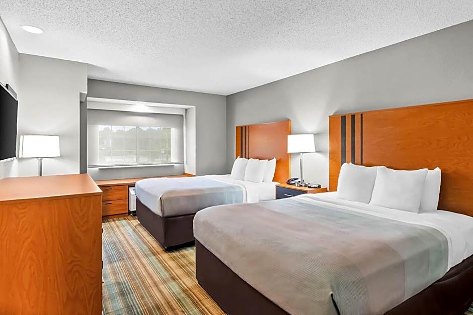 Quality Inn & Suites I-81 Exit 7