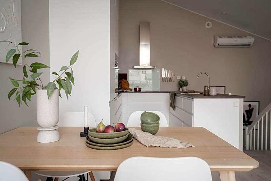 ARCTIC HOMES - Unique Town House