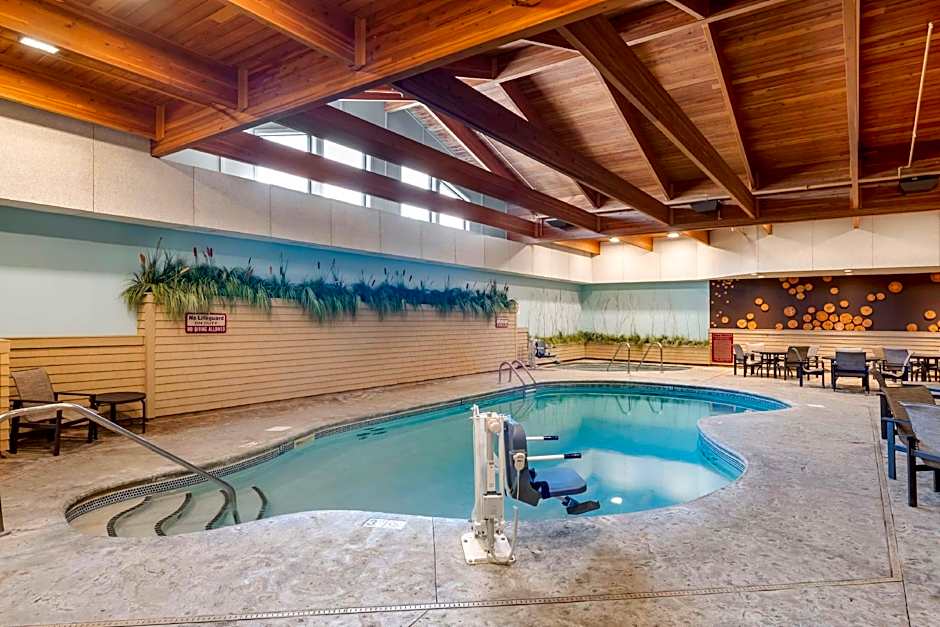 Best Western Premier The Lodge On Lake Detroit