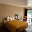 Amber's Inn and Suites