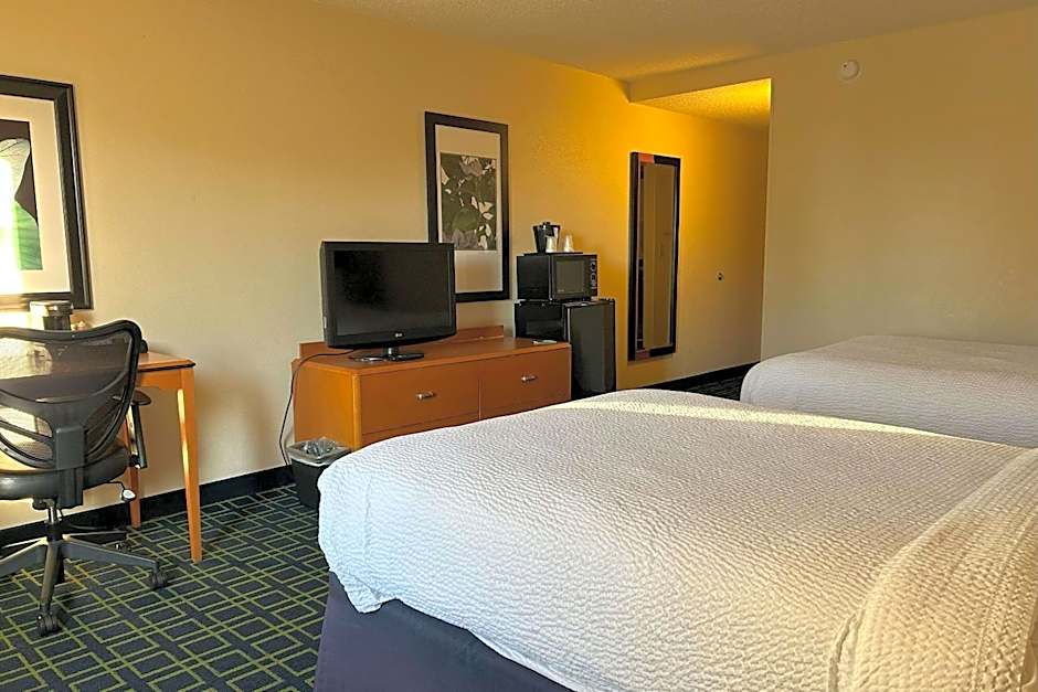 Country Inn & Suites by Radisson, Fayetteville I-95, NC