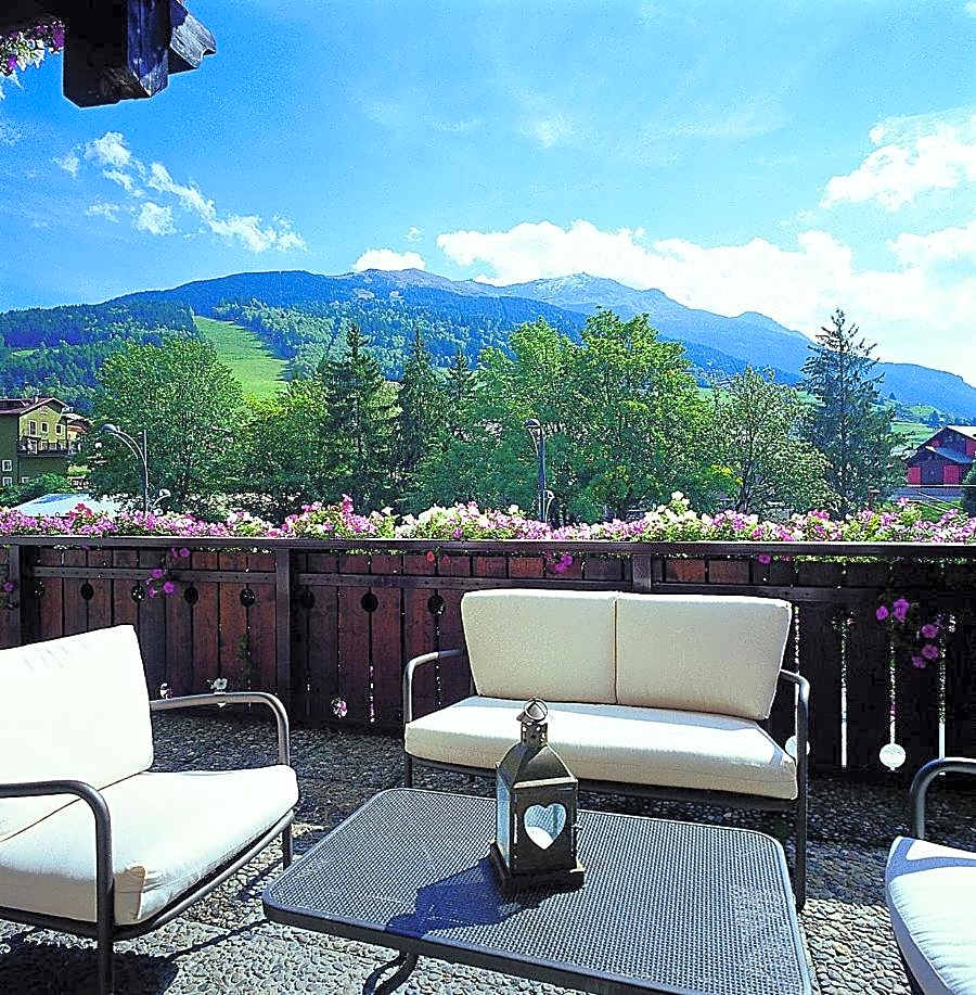 Hotel Baita Dei Pini