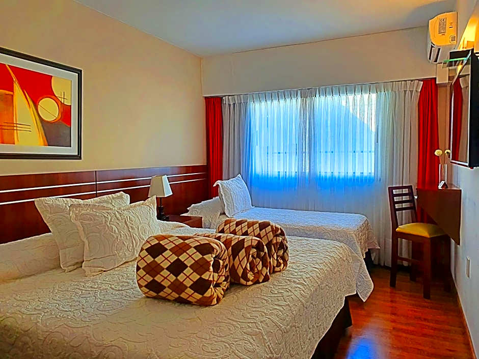 Hotel America