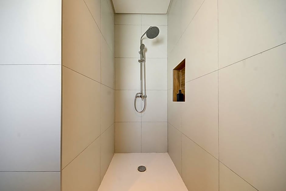 Mayfair by Premier Suites MT