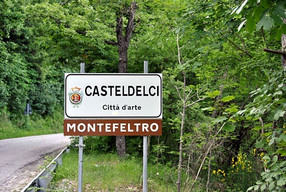 Il borgo Casteldelci