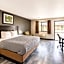 Freer Executive inn and Studios