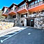 Apartamentos La Montaña