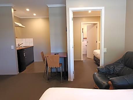 Queen Room with Two Queen Beds - Disability Access