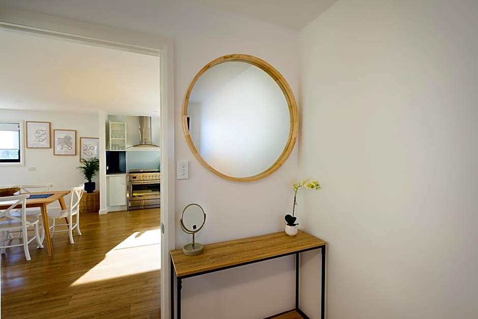 Georges Bay Apartments