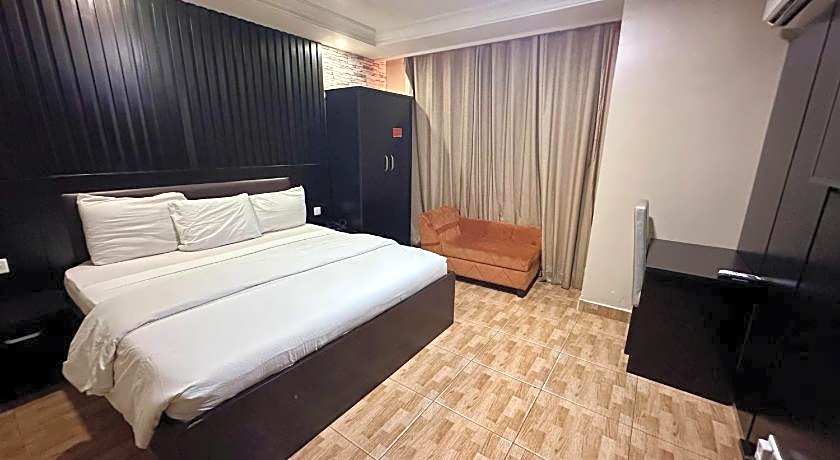 Msquare Hotel GRA