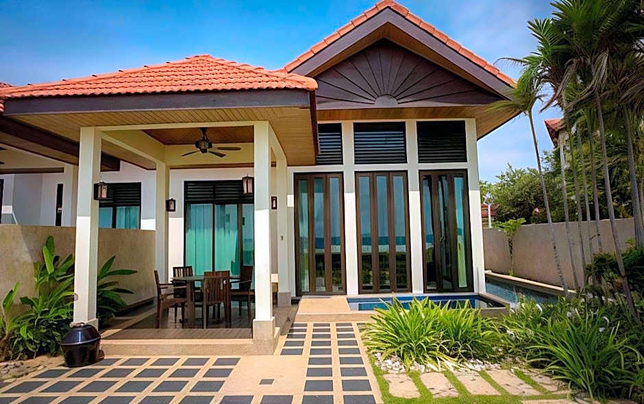 Borneo Beach Villa & Suite