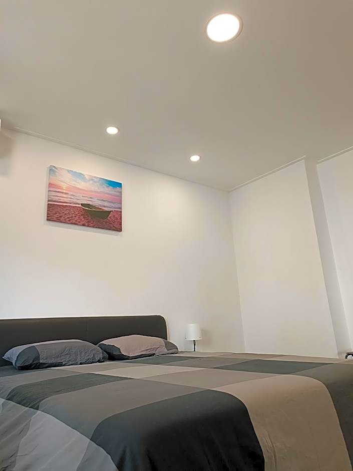 Plaza Caparica Hostel