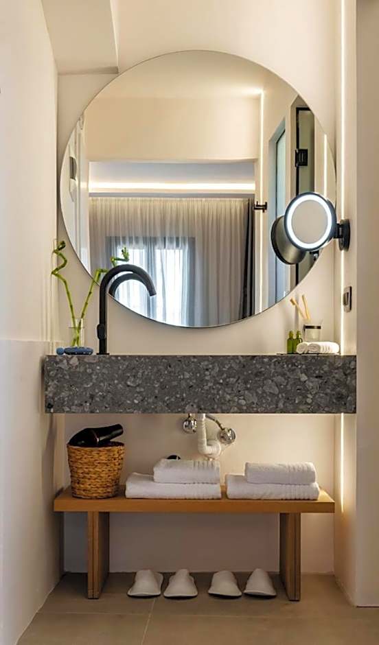 Chora Suites, Premium Key Collection