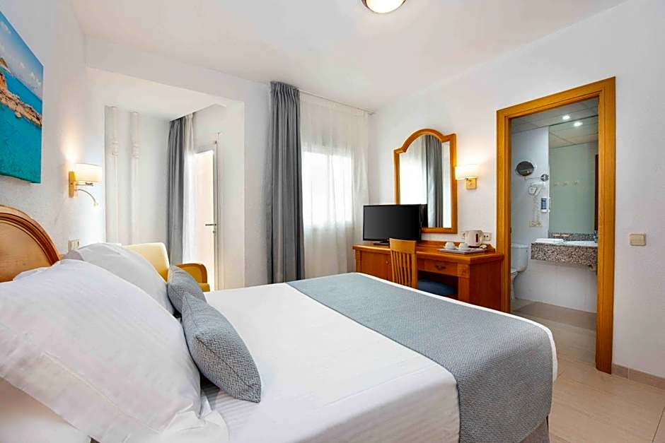 Valentin Reina Paguera - Adults Only