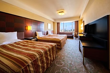 Deluxe Twin Room with Skytree Side with 1 extra bed- Smoking (3 adults)