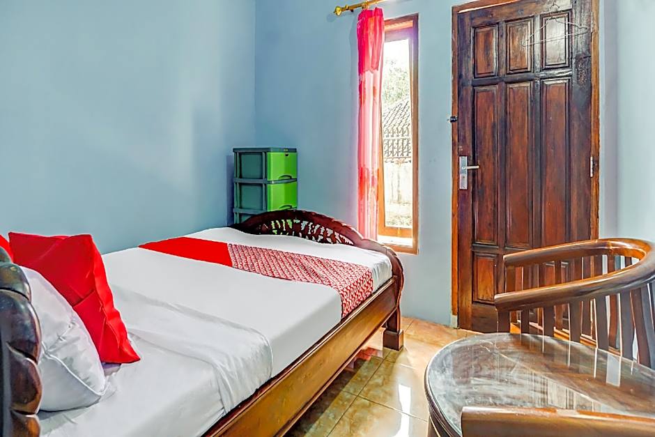 OYO Life 90879 Ara Predator Funpark