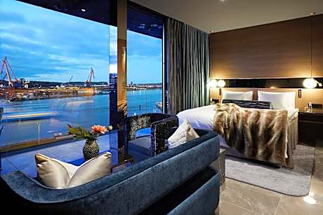 Hotel Riverton