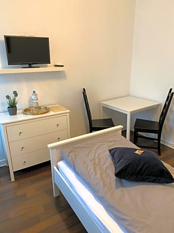 Double Room with Private External Bathroom