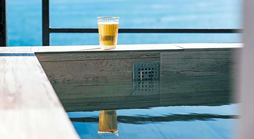 Chuanfanrock Haku Beach Days Inn