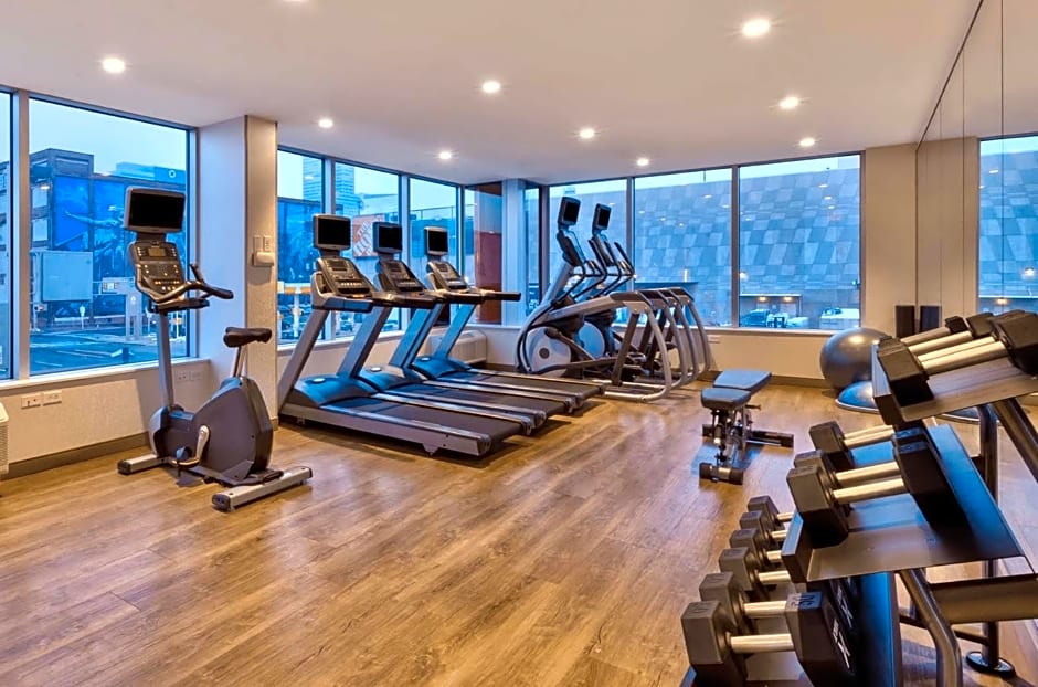 Holiday Inn Express And Suites Jersey City - Holland Tunnel By IHG
