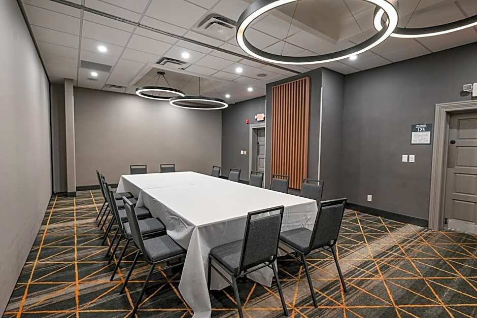 Holiday Inn Cleveland-Mayfield Hotel By IHG