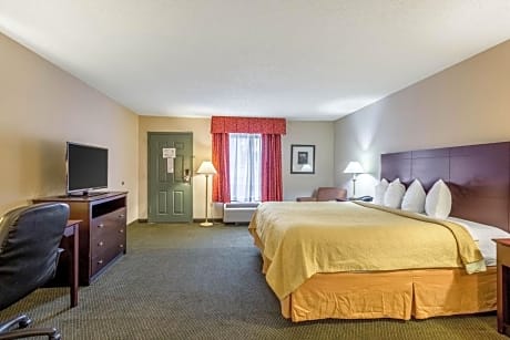 Deluxe King Room