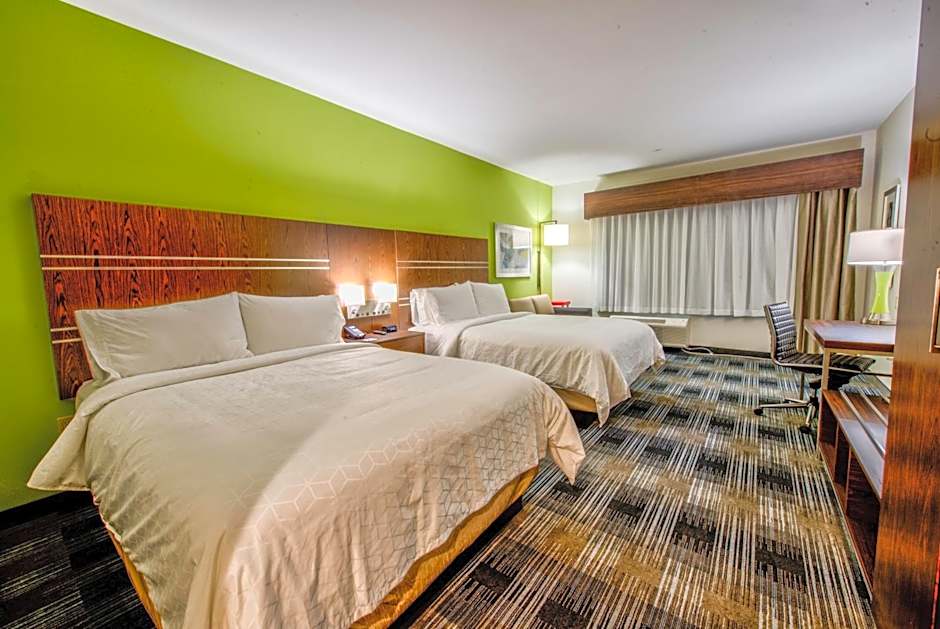 Holiday Inn Express & Suites Dallas NW - Farmers Branch By IHG