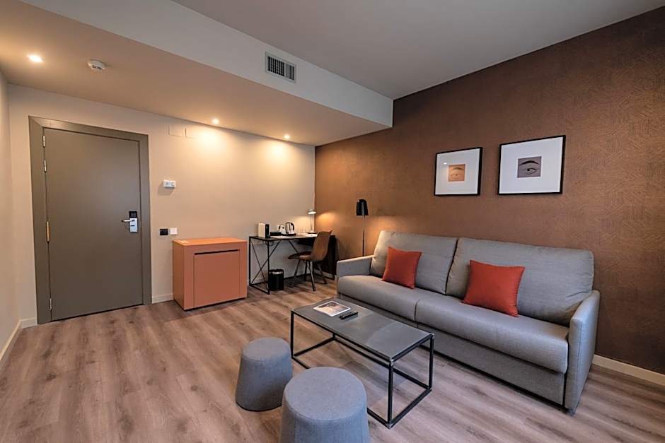 Atenea Rekord Suites