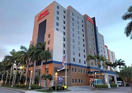 Hampton Inn By Hilton & Suites Miami-Airport South/Blue Lagoon