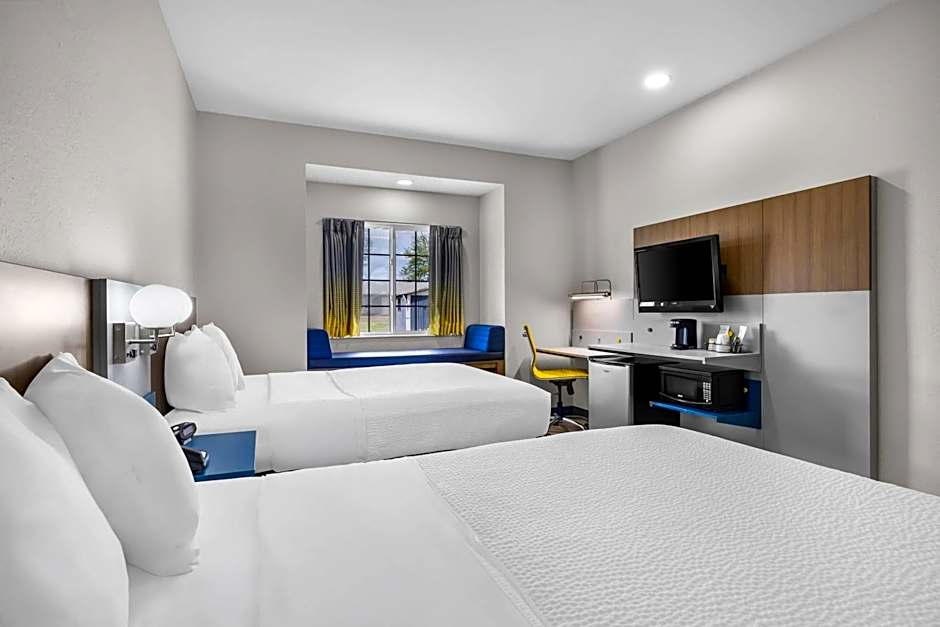Microtel Inn & Suites By Wyndham Prairie Du Chien