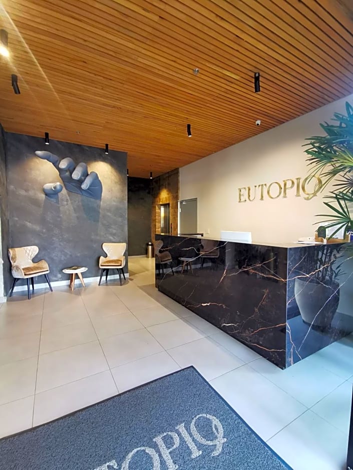 Eutopiq Hotel